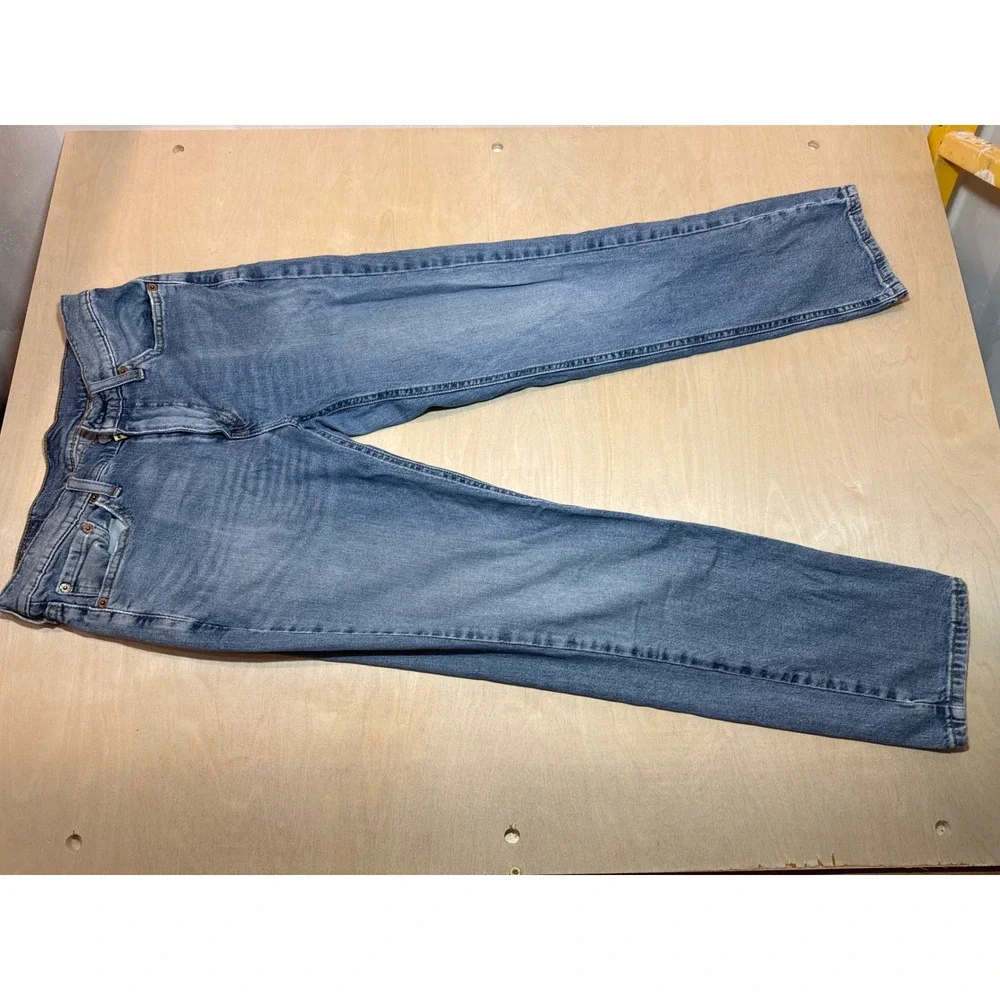 Levis 541 Athletic Taper Jeans Mens 29x30 Blue Medium Wash WaterLess 18181-0550